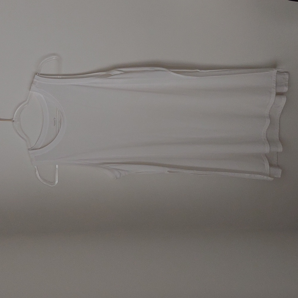 Old Navy Sleeveless UltraLite All-Day Tunic t-shirt